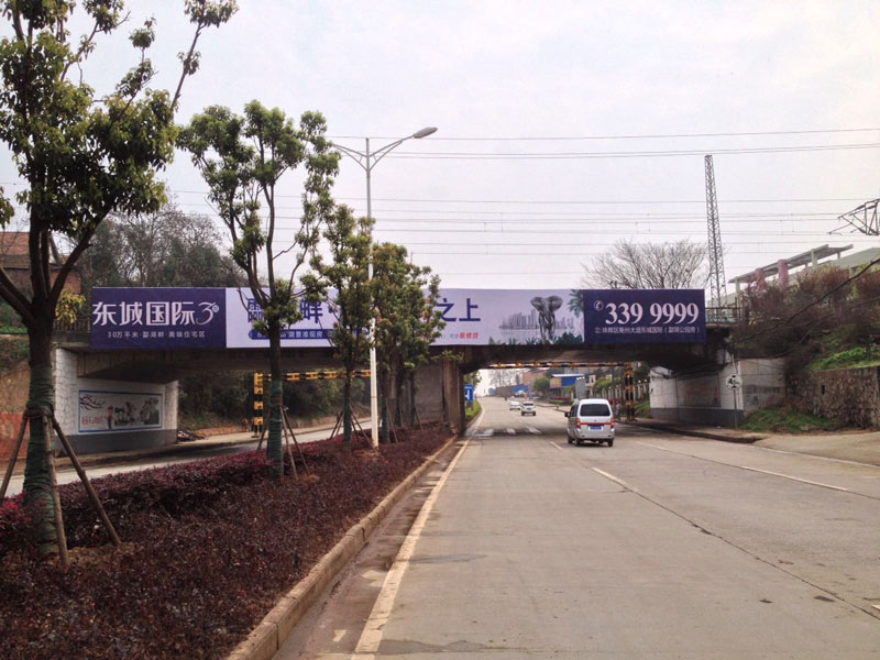 ��ɽ����